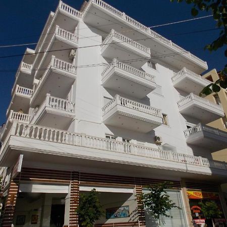 Coastline Apartments Sarandë Eksteriør billede