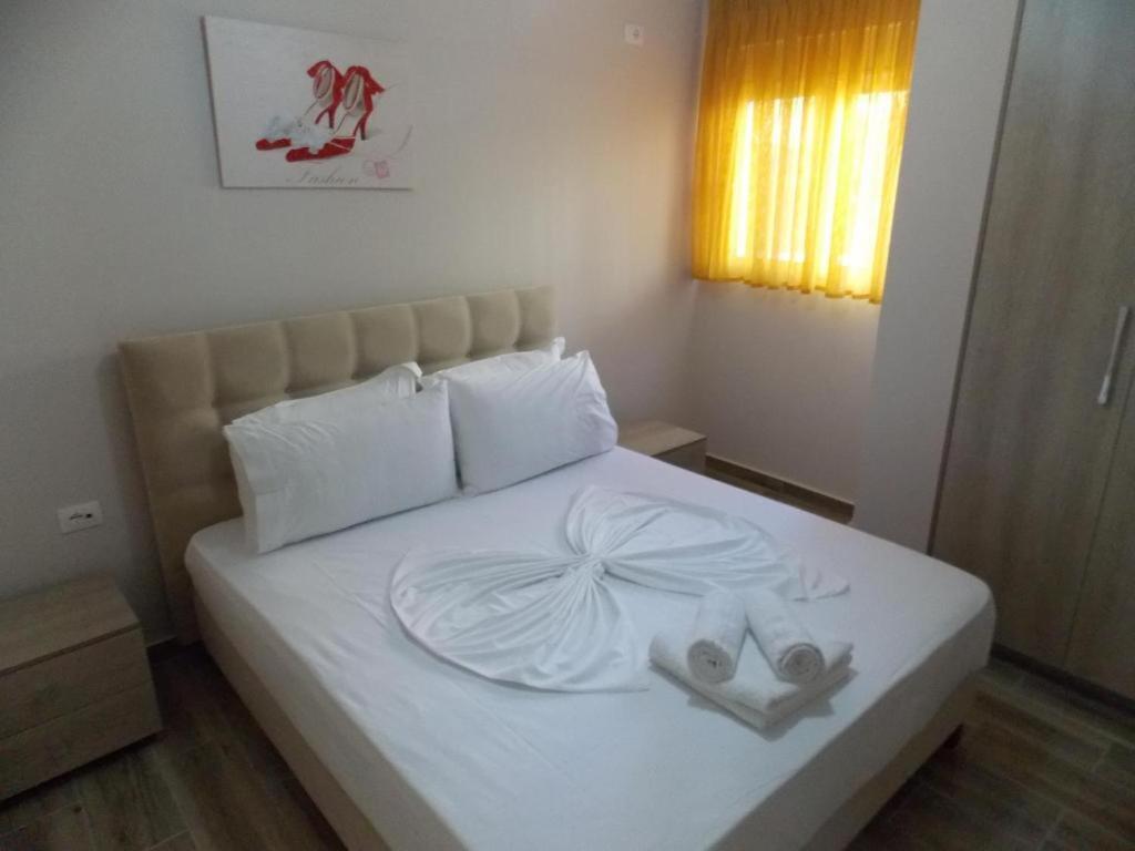 Coastline Apartments Sarandë Eksteriør billede