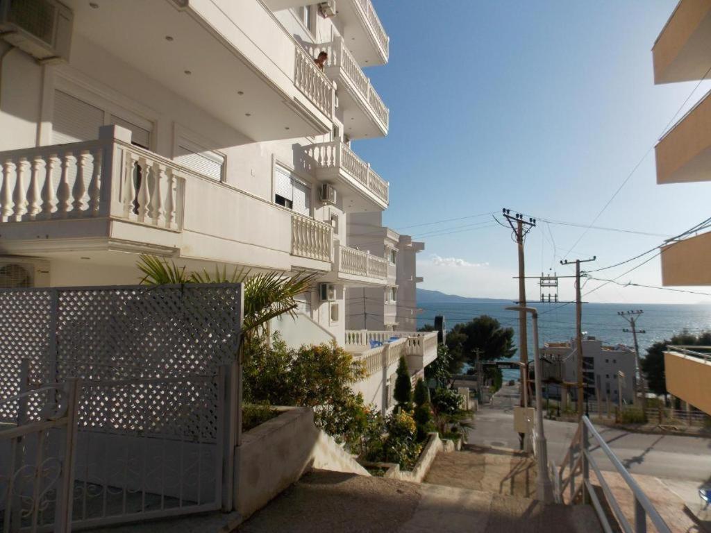 Coastline Apartments Sarandë Eksteriør billede