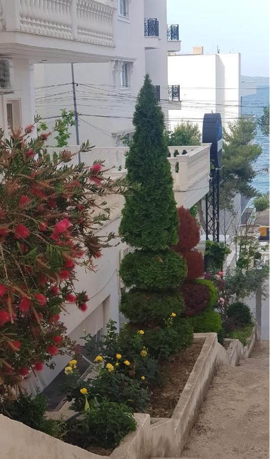 Coastline Apartments Sarandë Eksteriør billede
