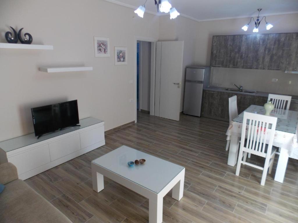Coastline Apartments Sarandë Eksteriør billede
